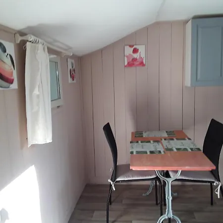 샬레 Bungalow Pres Des Criques *